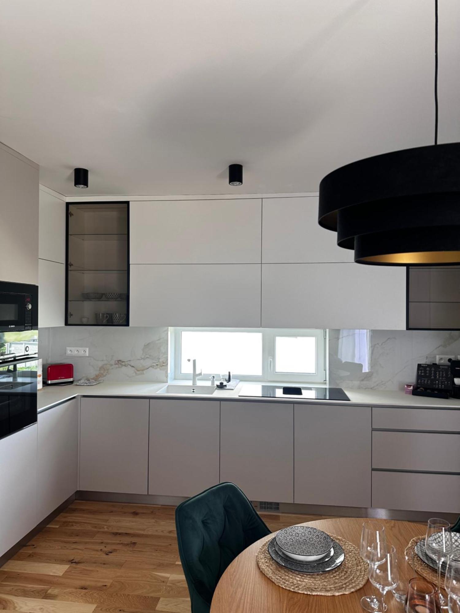 Luxury Apartment - Astro ดูนาจสก้า สเตรด้า ภายนอก รูปภาพ